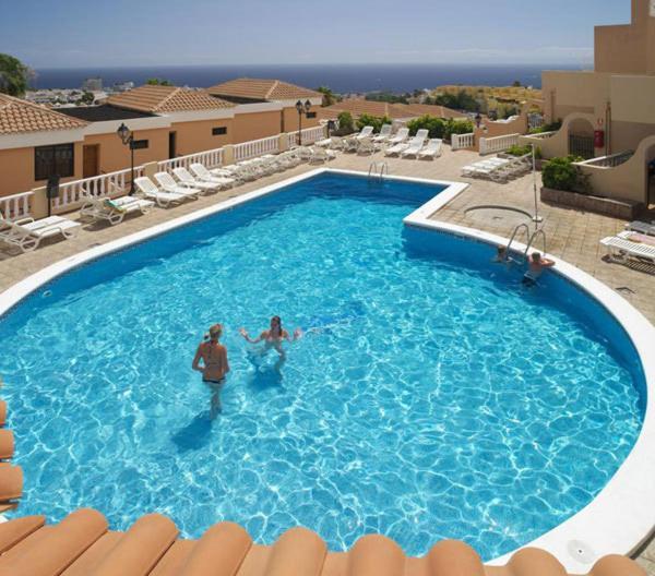 Paradise Court Aparthotel 아데제 외부 사진