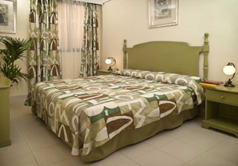 Paradise Court Aparthotel 아데제 외부 사진